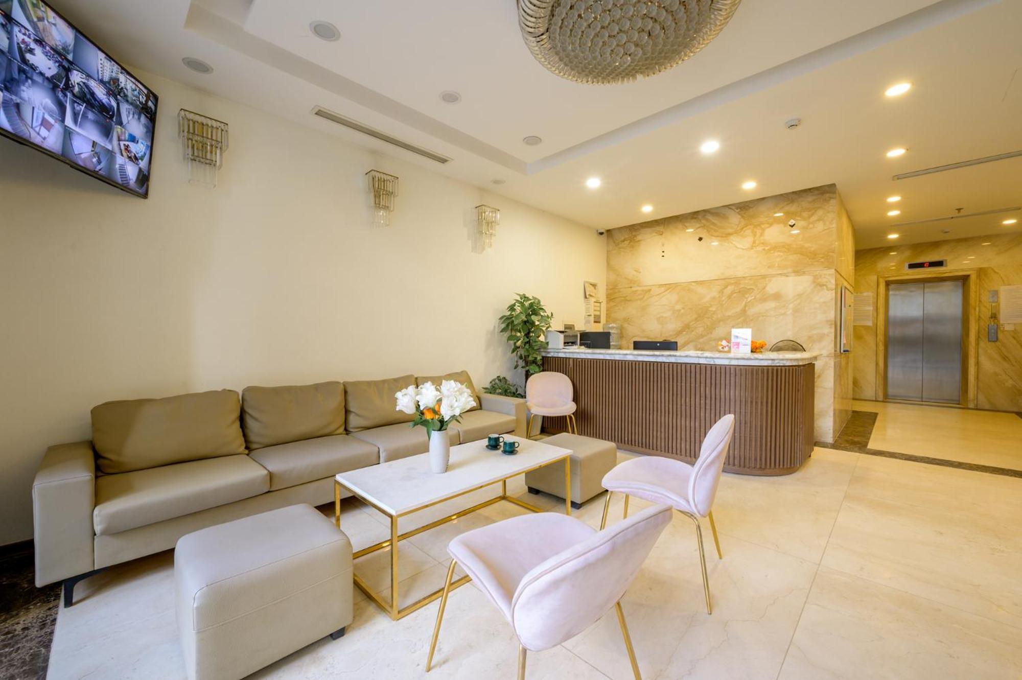 Luxe Paradise Tay Ho Hotel 4*