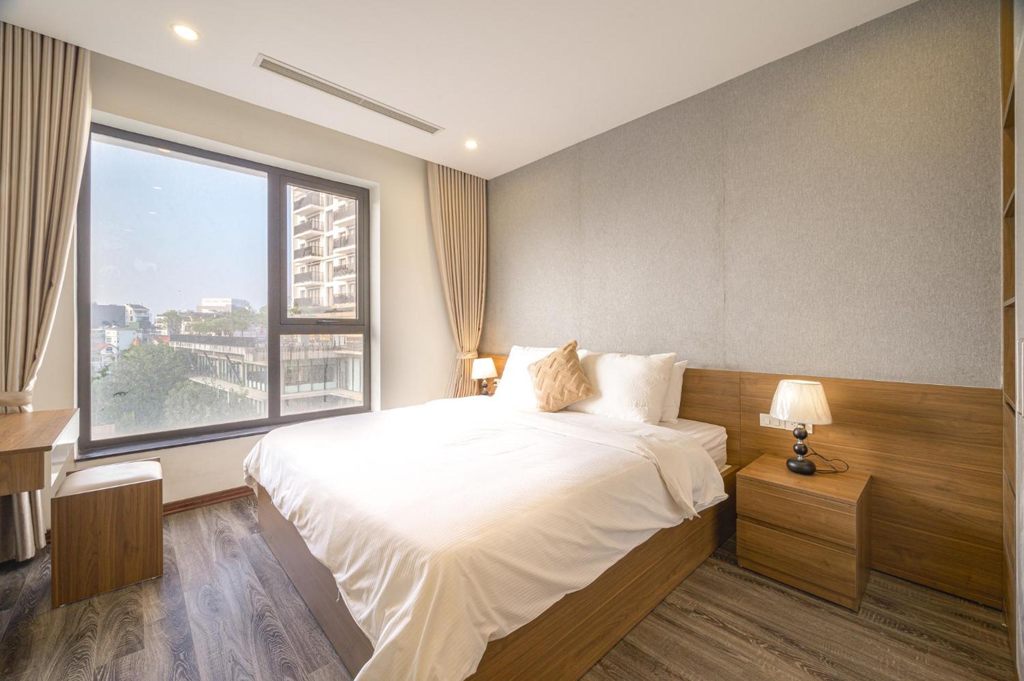 Hotel Luxe Paradise Tay Ho 4*