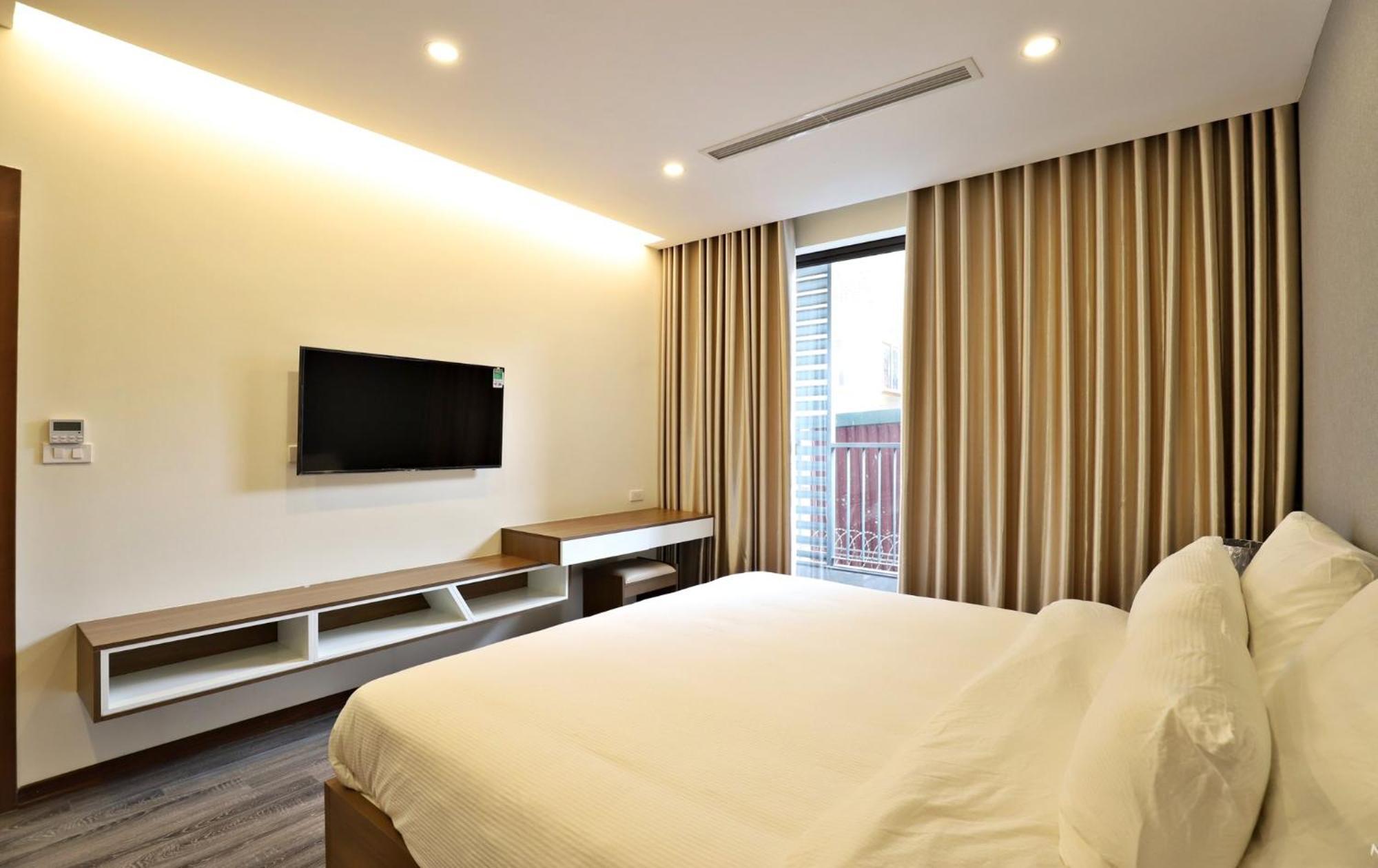 Hotel Luxe Paradise Tay Ho Hanoi