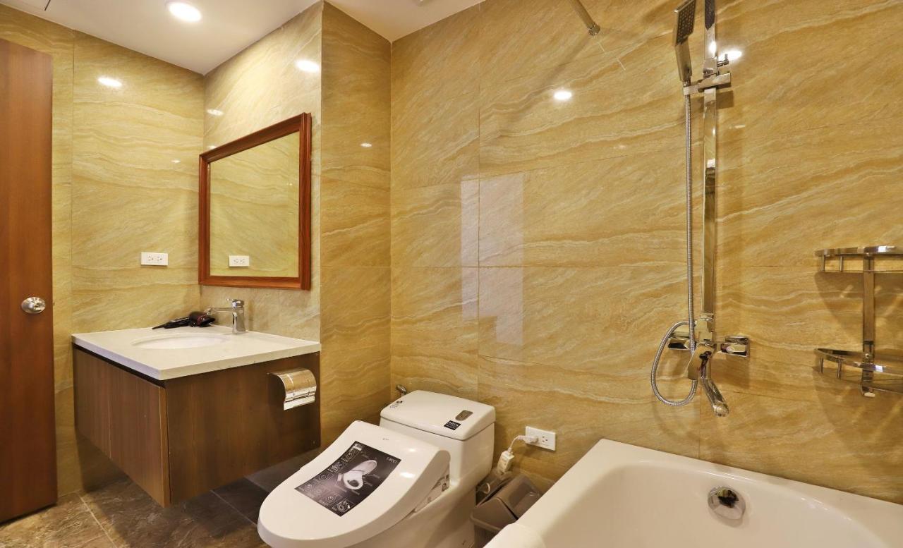 Luxe Paradise Tay Ho Hotel 4*